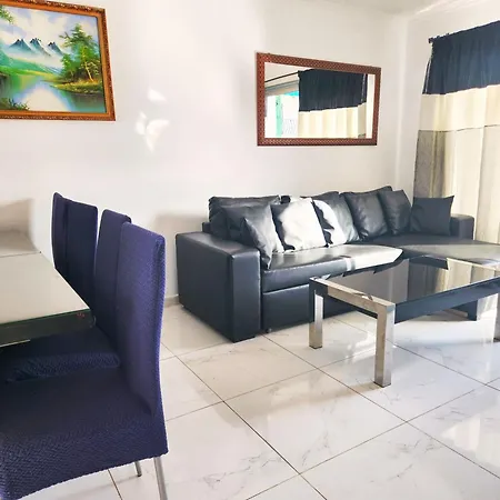 Semesterbostad 3 Bedroom Pool Front In Costa Adeje (Tenerife)