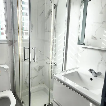 Сasa de vacaciones 3 Bedroom Pool Front In *